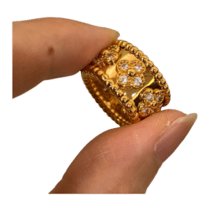 Van Cleef & Arpels Ring-3